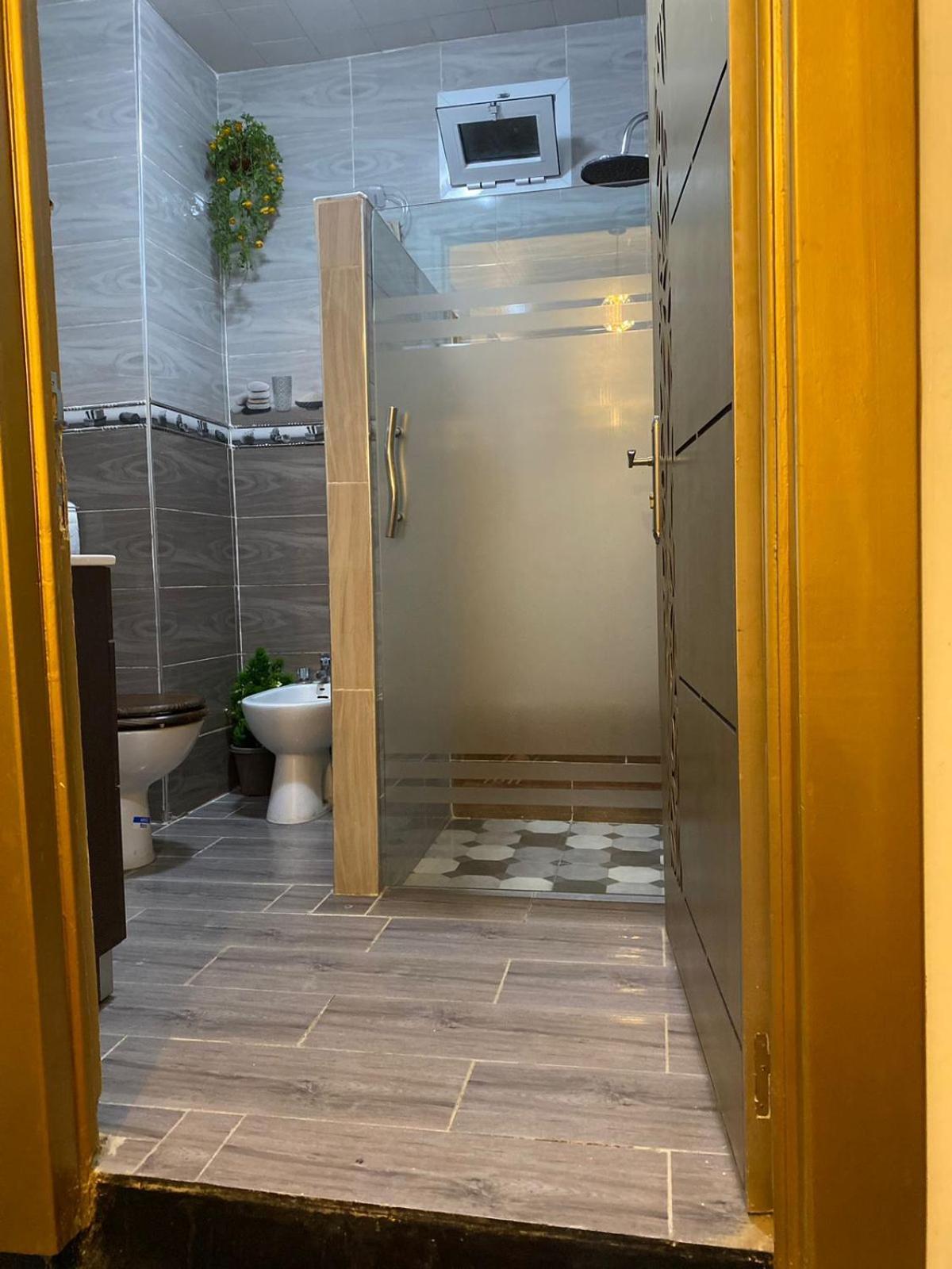 Appartement 3 Chambres Avec Balcon Tangeri Esterno foto